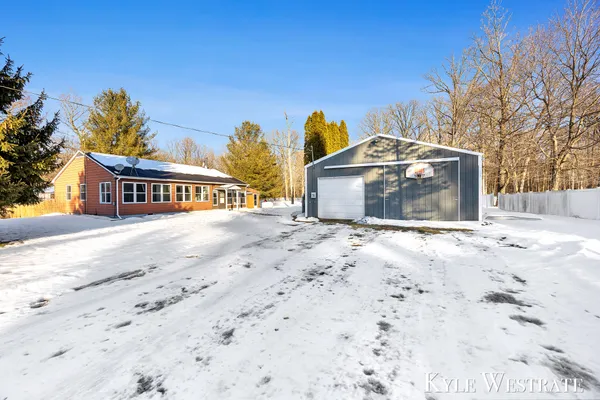 $216,500 | 10298 North 19th Street, Plainwell, MI 49080