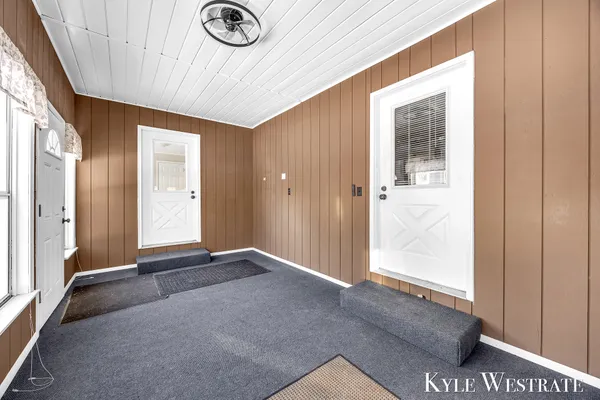 $216,500 | 10298 North 19th Street, Plainwell, MI 49080