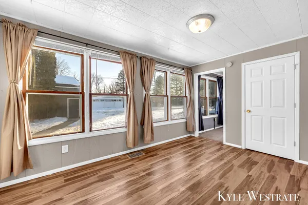 $216,500 | 10298 North 19th Street, Plainwell, MI 49080