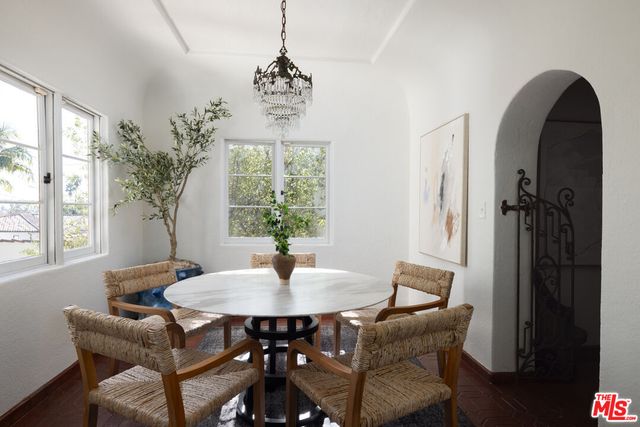 $4,500,000 | 5470 Los Feliz Boulevard, Los Angeles, CA 90027