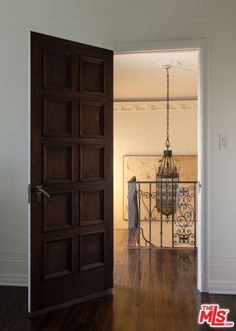 $4,500,000 | 5470 Los Feliz Boulevard, Los Angeles, CA 90027