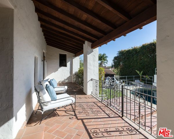 $4,500,000 | 5470 Los Feliz Boulevard, Los Angeles, CA 90027