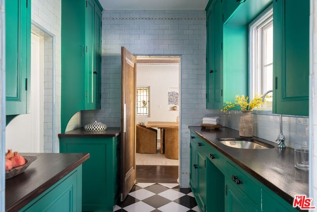 $4,500,000 | 5470 Los Feliz Boulevard, Los Angeles, CA 90027