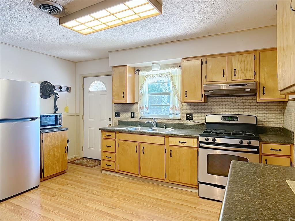 3040 Northeast 97th Street Road Anthony, FL 32617 - Photo 27 of 65