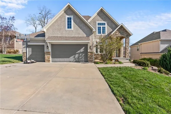 $615,000 | 1308 Northeast Woods Edge Circle, Lee's Summit, MO 64064
