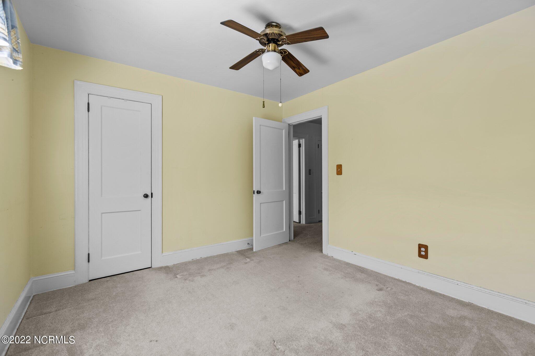 285 Fifth Street Ayden, NC 28513 - Photo 17 of 29 17-web-or-mls-IMGL5057