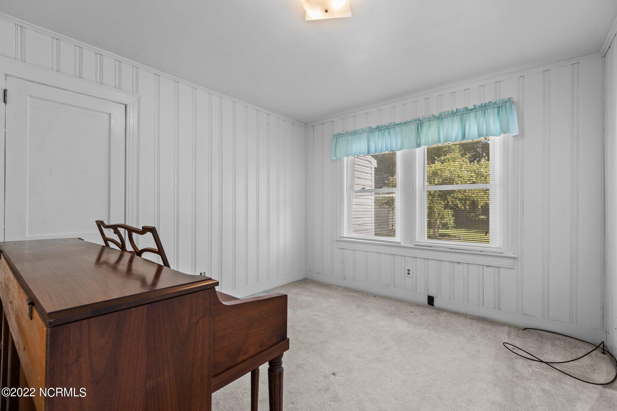 285 Fifth Street Ayden, NC 28513 - Photo 20 of 29 20-web-or-mls-IMGL5069