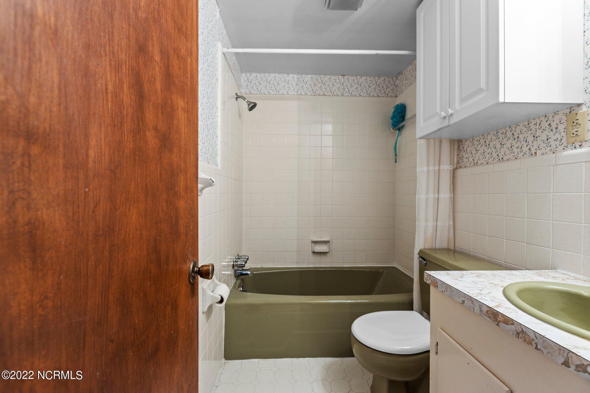 285 Fifth Street Ayden, NC 28513 - Photo 28 of 29 28-web-or-mls-IMGL5099