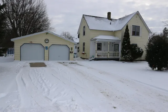 $164,900 | 357 5th Avenue Southwest, Perham, MN 56573