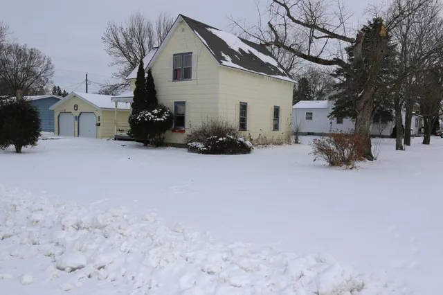 $164,900 | 357 5th Avenue Southwest, Perham, MN 56573