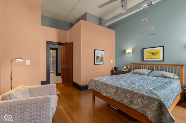 $314,500 | 410 6th Street, Unit 202, Columbus, IN 47201