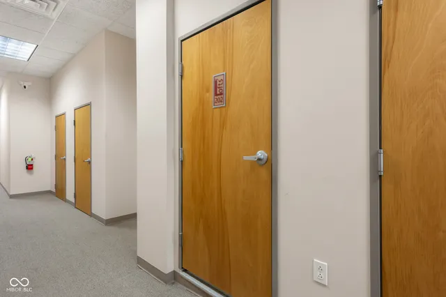 $314,500 | 410 6th Street, Unit 202, Columbus, IN 47201