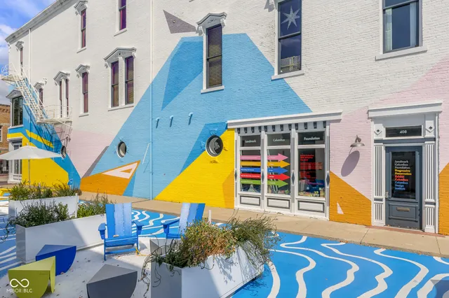 $314,500 | 410 6th Street, Unit 202, Columbus, IN 47201