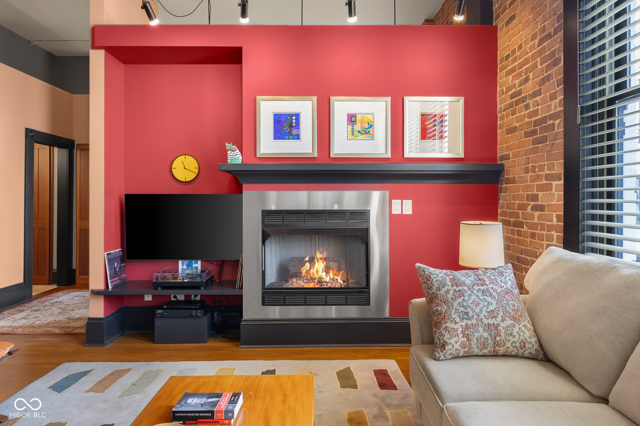 410 6th Street, Unit 202 Columbus, IN 47201 - Photo 7 of 45