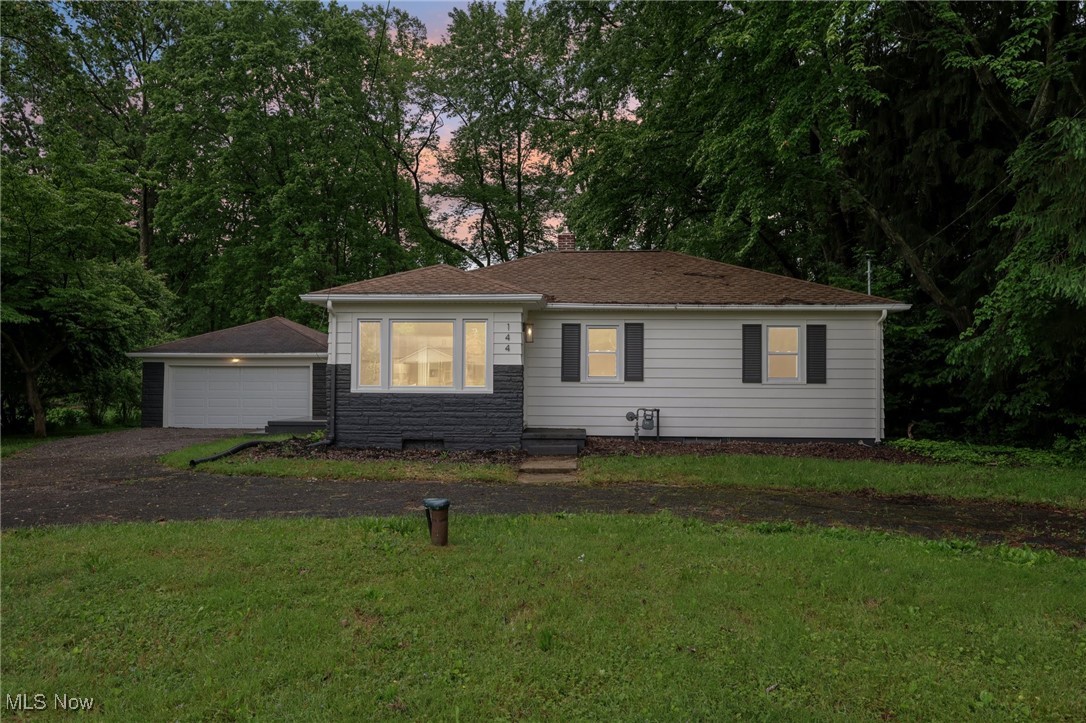 144 West Caston Road Akron, OH 44319 - Photo 1 of 26