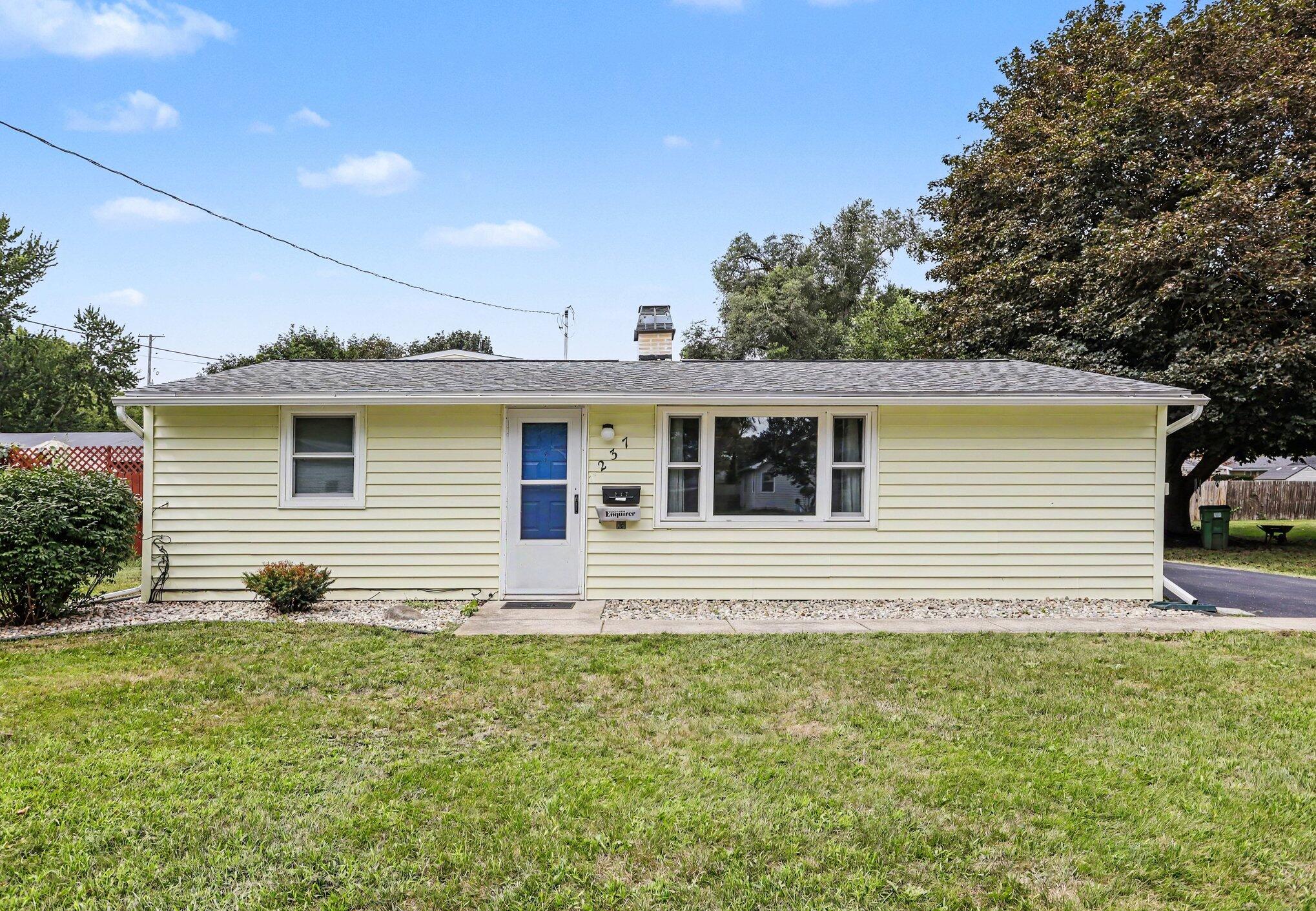 237 24th Street North Springfield, MI 49037 - Photo 1 of 25 002_file_7860