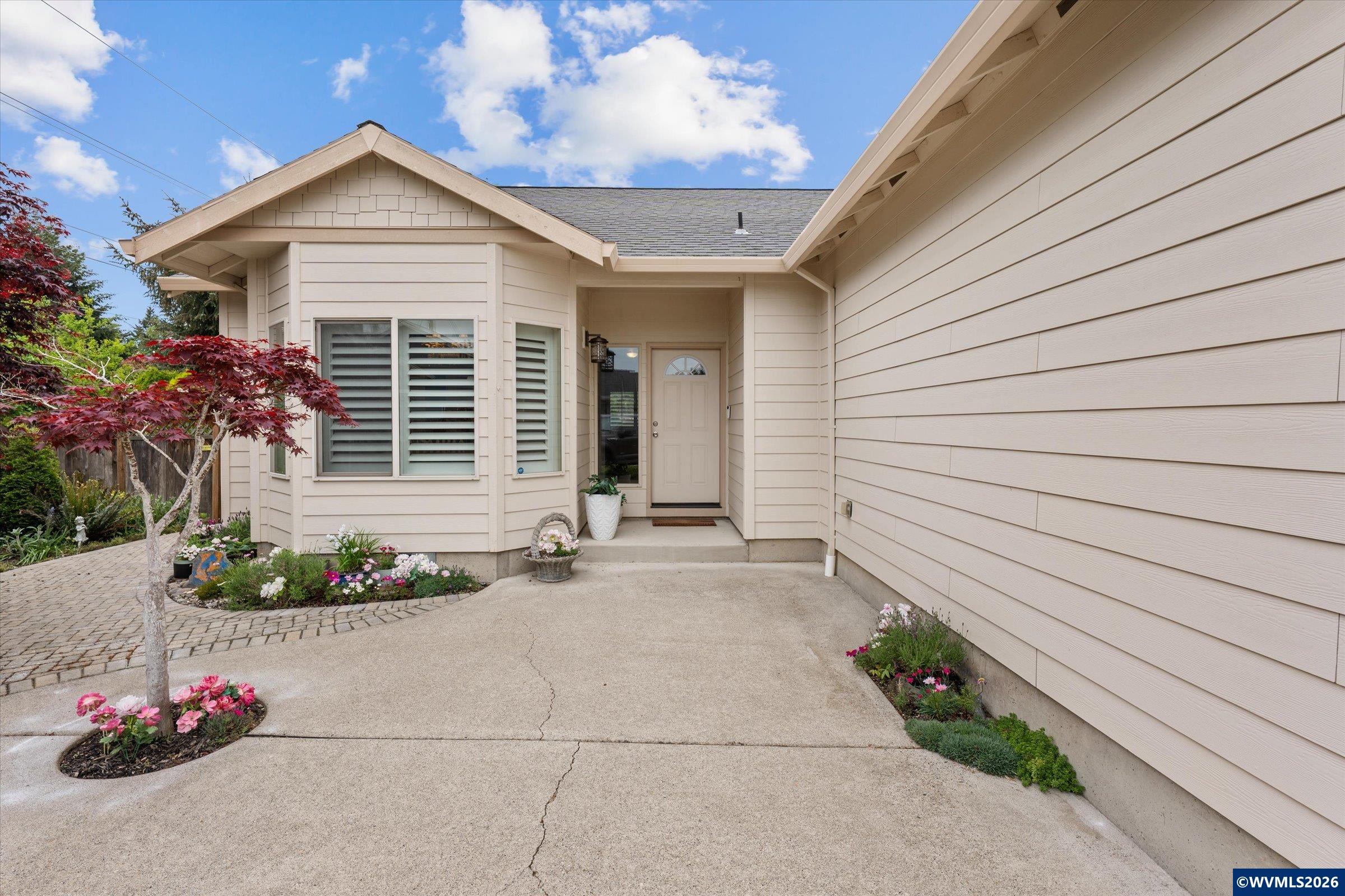 6671 Craftsman Loop North Keizer, OR 97303 - Photo 2 of 36