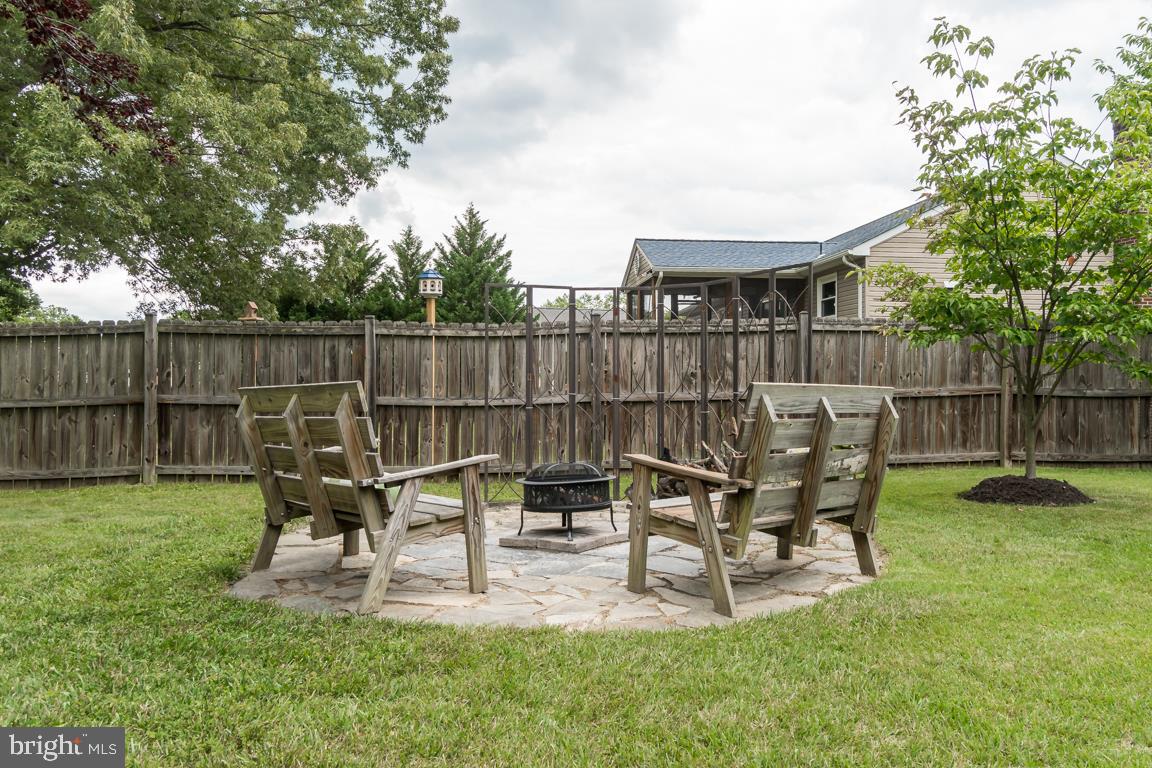 191 Choptank Road Stafford, VA 22556 - Photo 37 of 48 COZY NIGHTS BY THE FIRE PIT