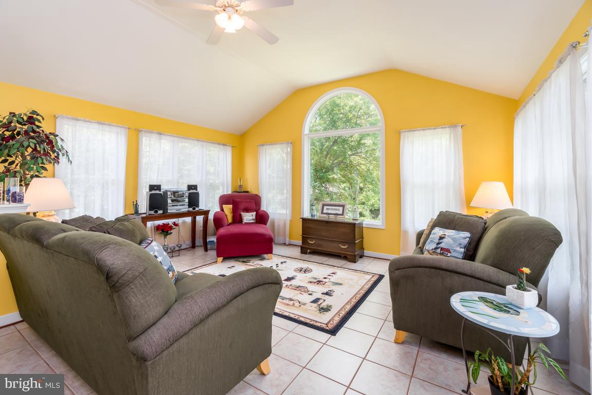 191 Choptank Road Stafford, VA 22556 - Photo 6 of 48 SUNROOM