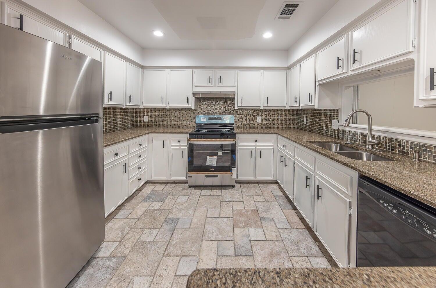 3423 55th Street Lubbock, TX 79413 - Photo 5 of 29 4