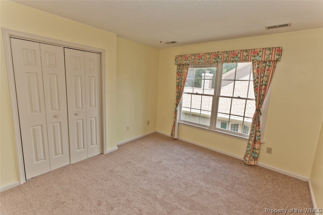127 Rustling Oak Ridge Yorktown, VA 23692 - Photo 13 of 22 Gallery Image 13