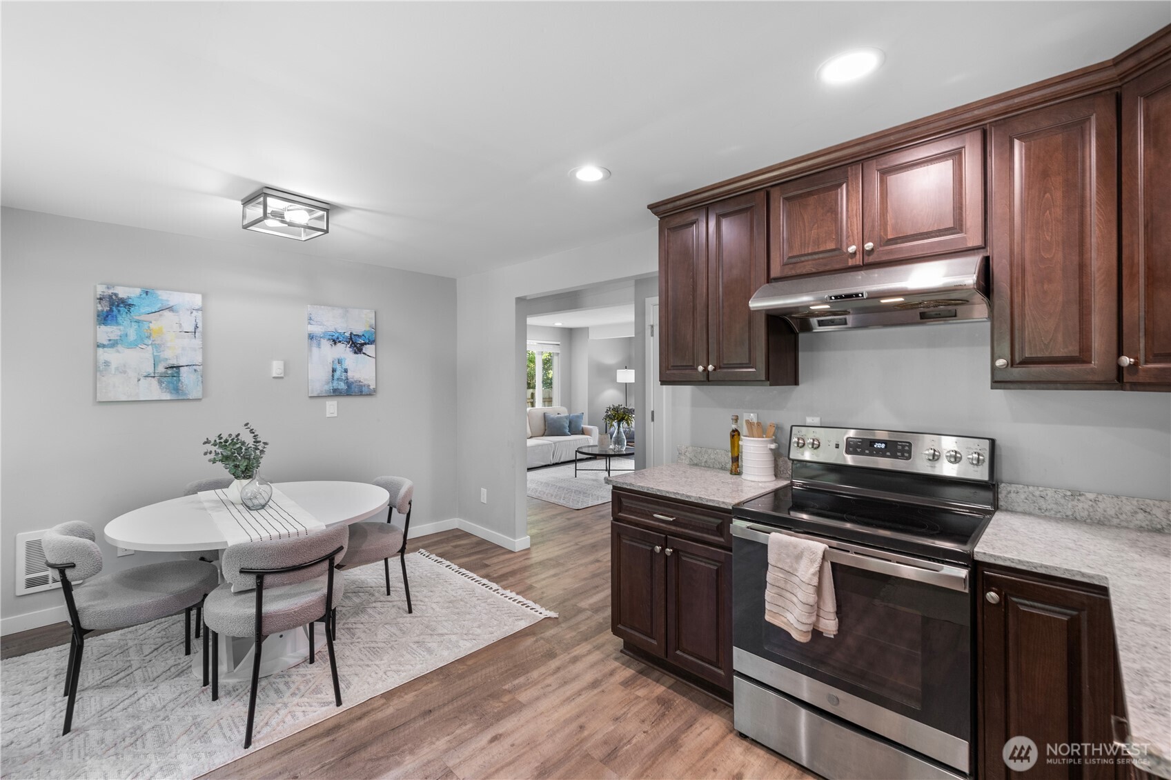2805 York Road Everett, WA 98204 - Photo 12 of 22 Gallery Image 12