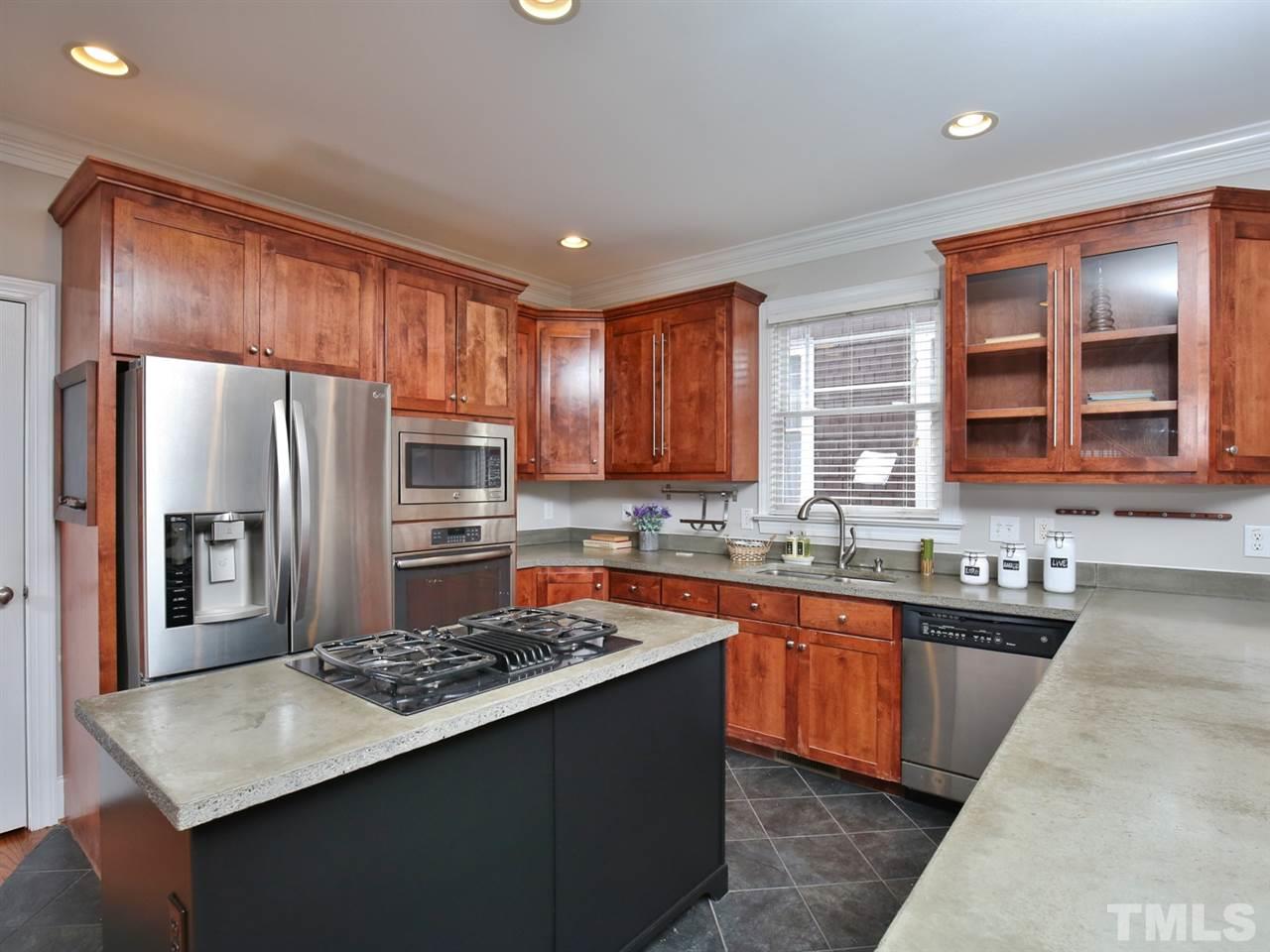 518 Cleveland Street Raleigh, NC 27605 - Photo 3 of 25