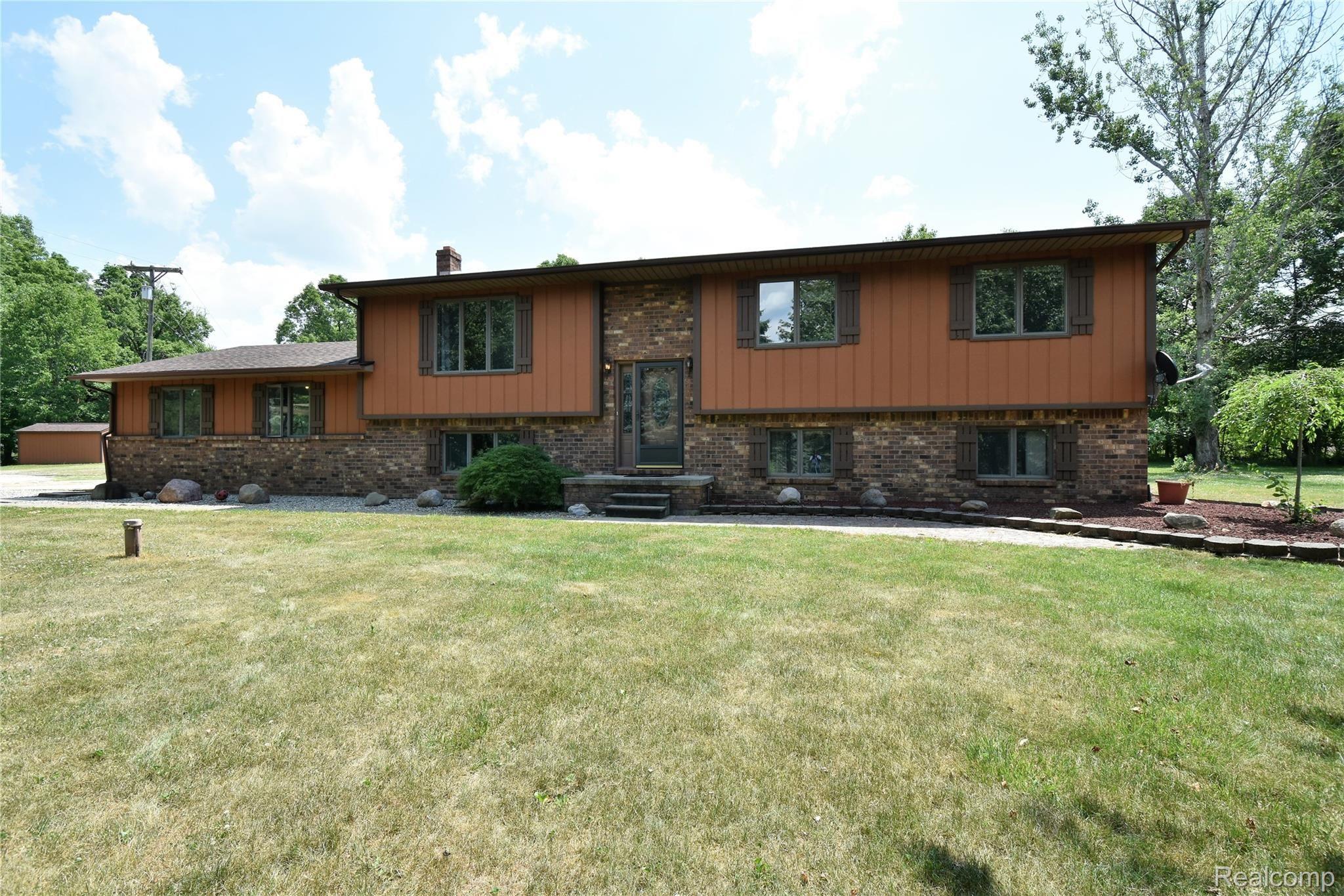 3179 Hasler Lake Road Lapeer, MI 48446 - Photo 4 of 62 DSC_3926.JPG