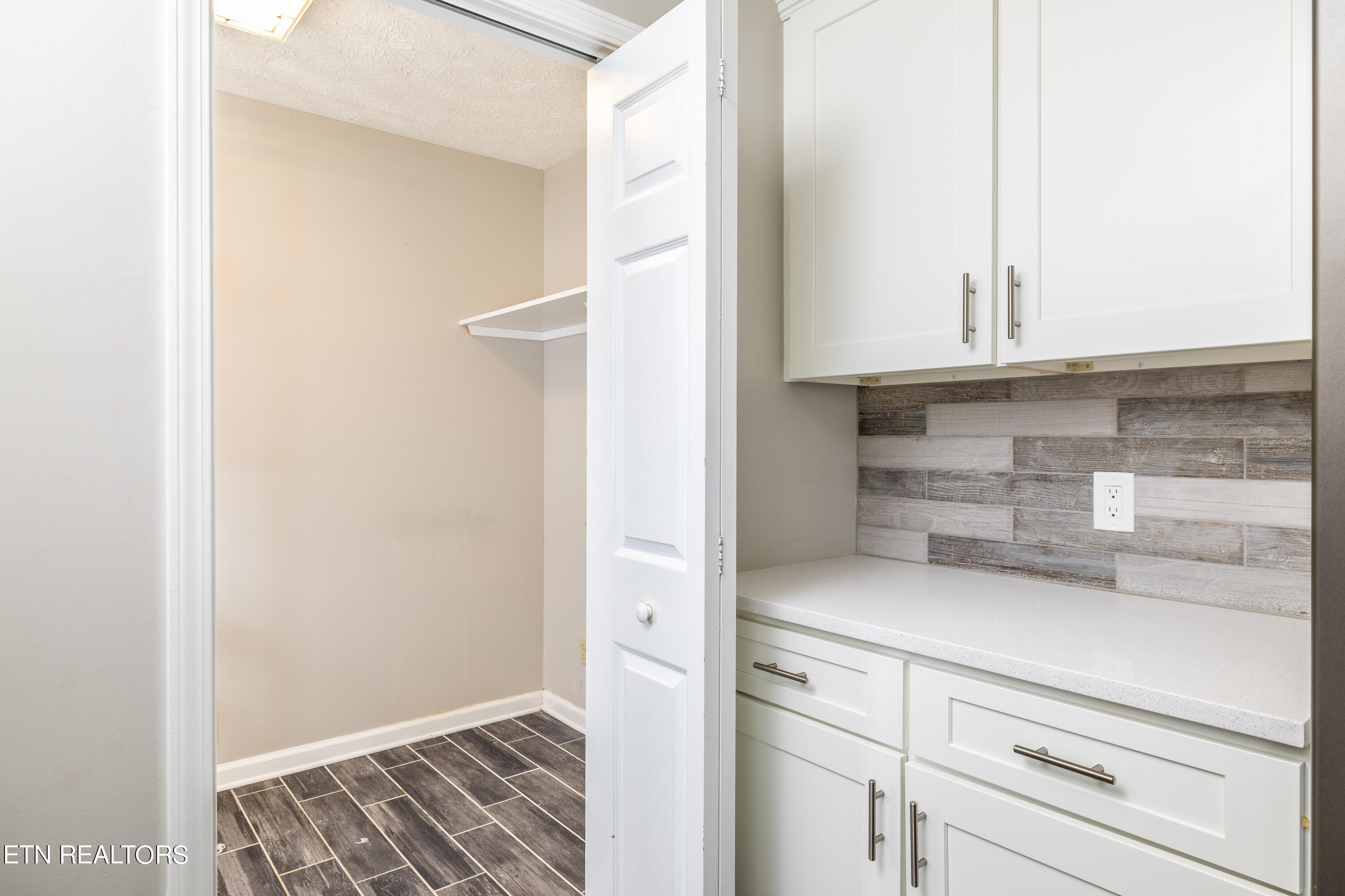 8103 Brickyard Road Powell, TN 37849 - Photo 22 of 45 8113Brickyardrd-116