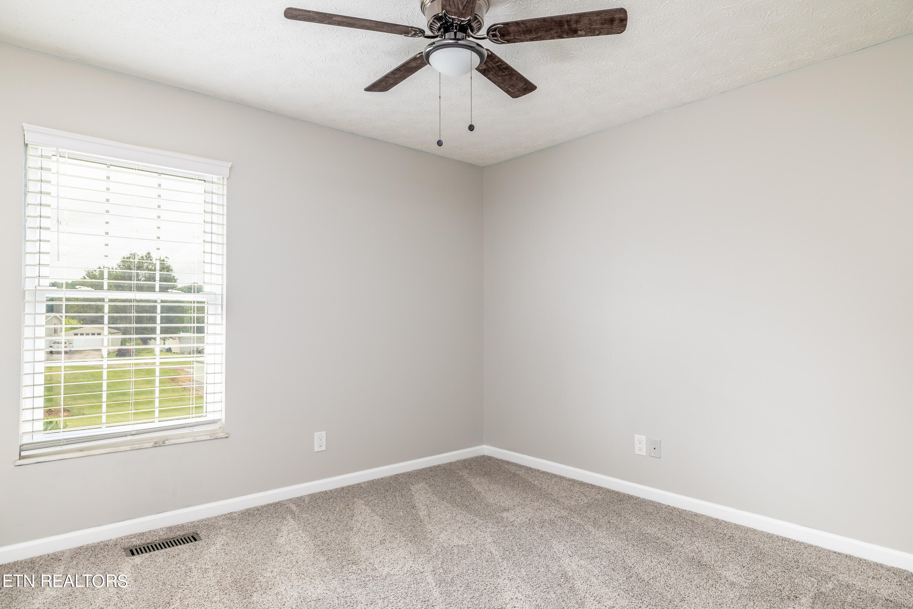 8103 Brickyard Road Powell, TN 37849 - Photo 35 of 45 8113Brickyardrd-129