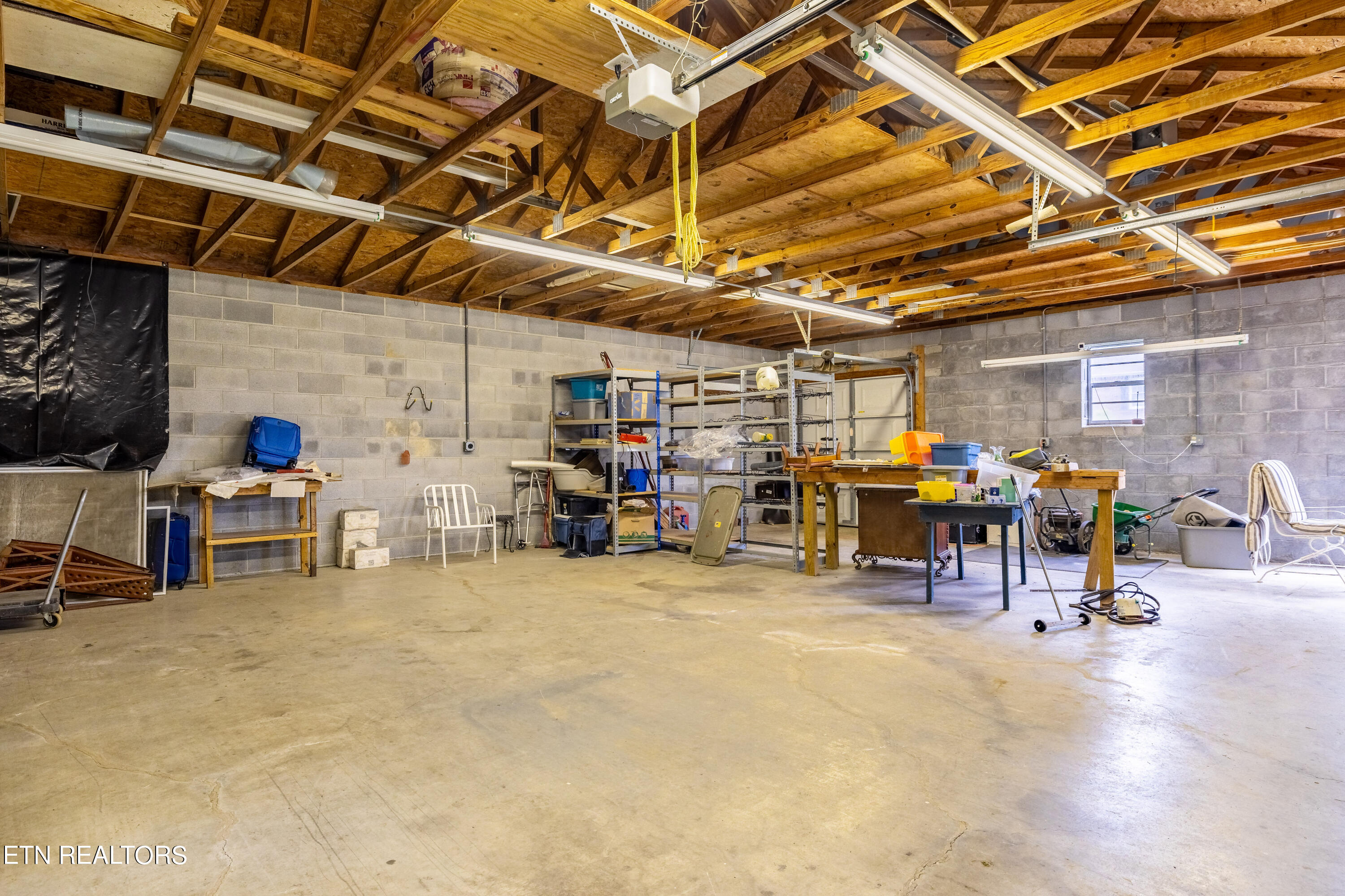 8103 Brickyard Road Powell, TN 37849 - Photo 43 of 45 8113Brickyardrd-102