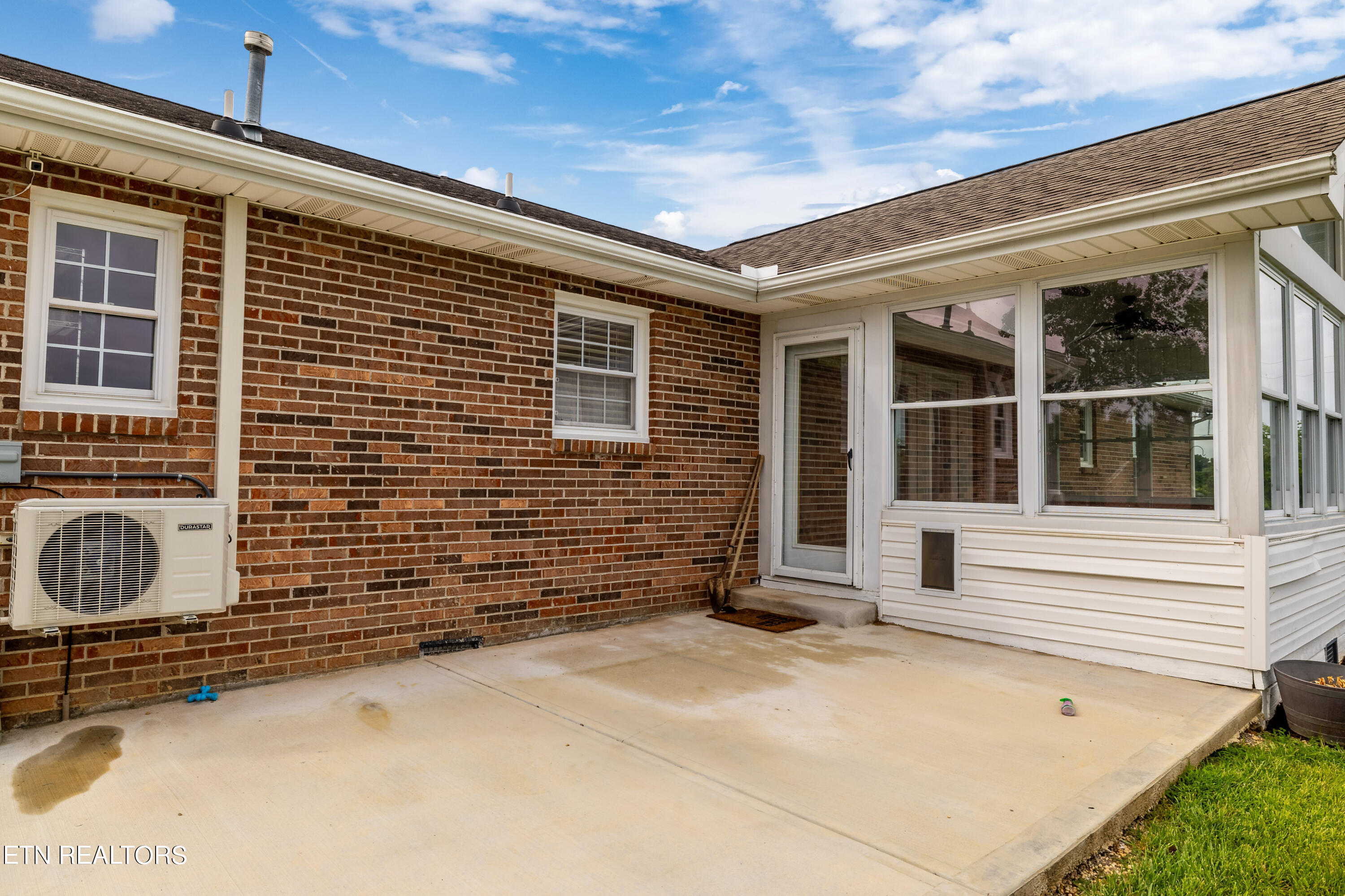 8103 Brickyard Road Powell, TN 37849 - Photo 9 of 45 8113Brickyardrd-137