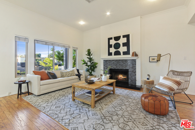 810 Commonwealth Avenue Venice, CA 90291 - Photo 1 of 21