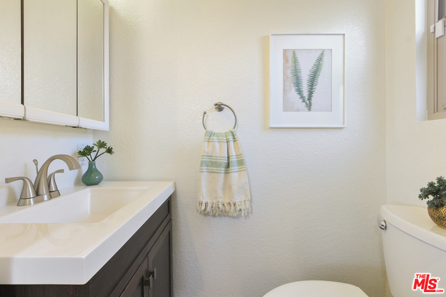 810 Commonwealth Avenue Venice, CA 90291 - Photo 11 of 21