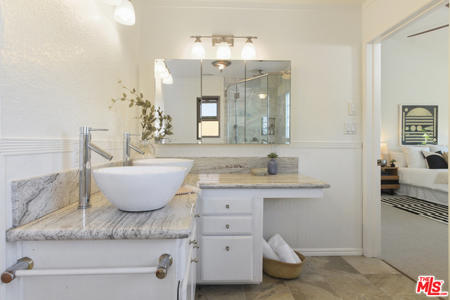 810 Commonwealth Avenue Venice, CA 90291 - Photo 15 of 21