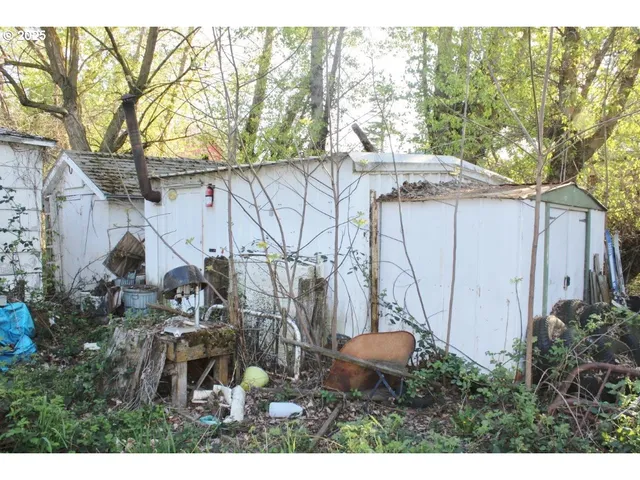 $60,000 | 604 South Broad Street, Weston, OR 97886