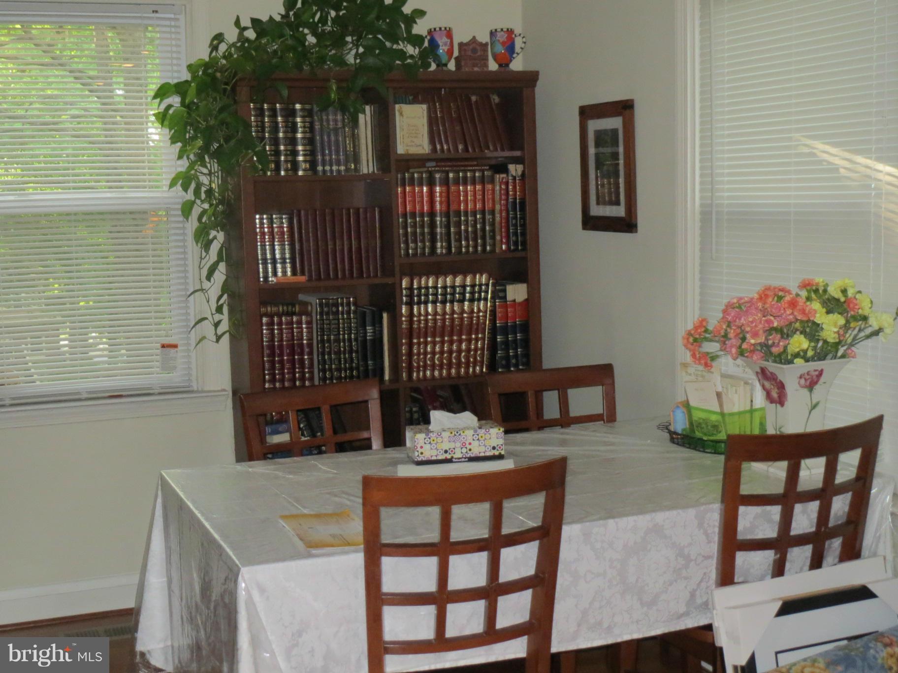 6022 Highgate Drive Baltimore, MD 21215 - Photo 3 of 15 Dining Room