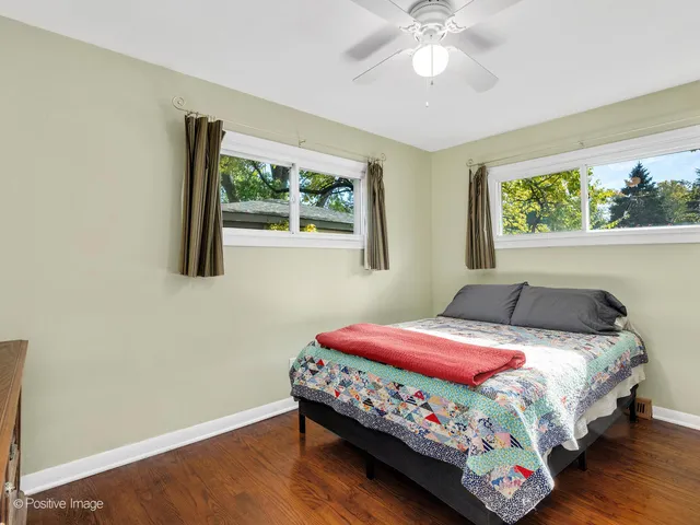 $389,000 | 6029 Pershing Avenue, Downers Grove, IL 60516