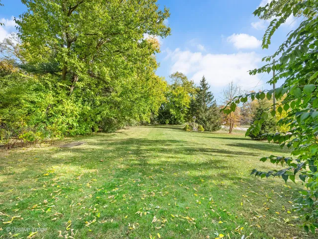 $389,000 | 6029 Pershing Avenue, Downers Grove, IL 60516