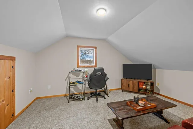 $299,000 | 388 Western Avenue, Unit E1, Henniker, NH 03242