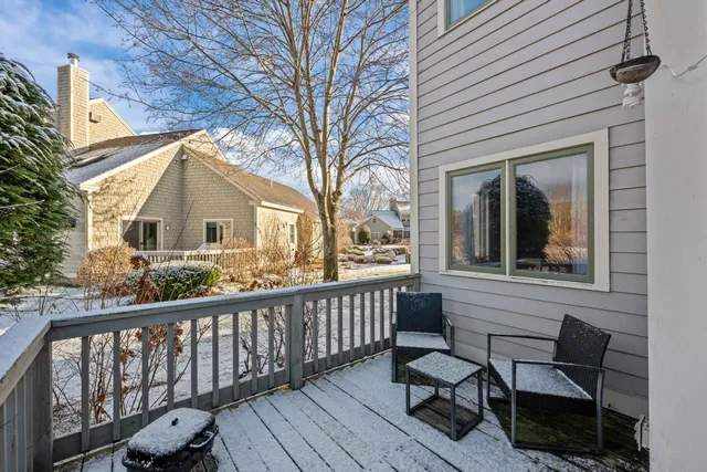 $299,000 | 388 Western Avenue, Unit E1, Henniker, NH 03242