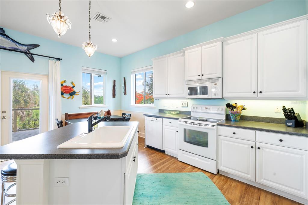 8932 Gulf Street Boca Grande, FL 33921 - Photo 18 of 59
