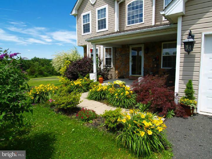 25 Wilt Road Bechtelsville, PA 19505 - Photo 4 of 24 Gallery Image 4