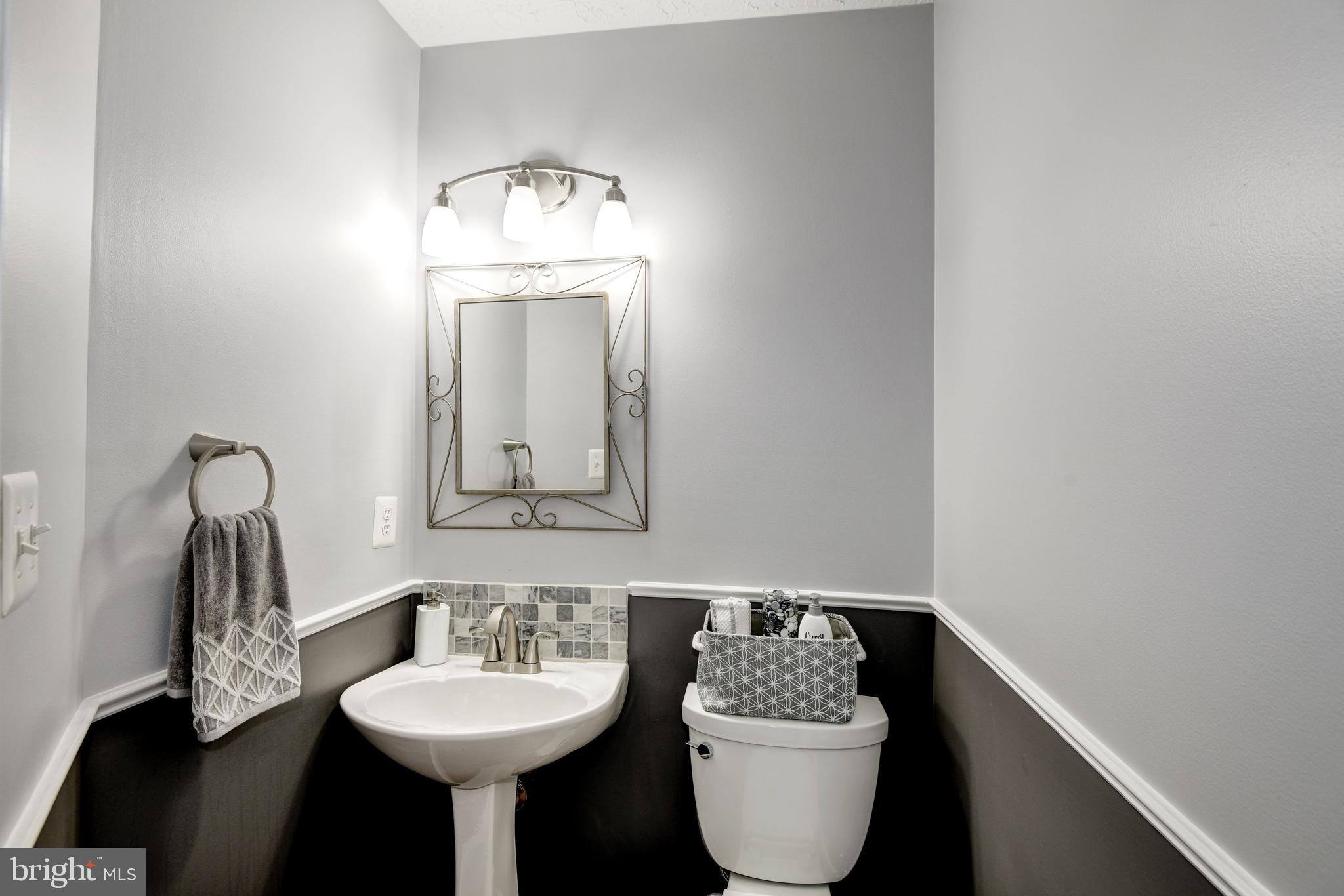 3215 Escapade Circle Riva, MD 21140 - Photo 6 of 32 Main level half bath