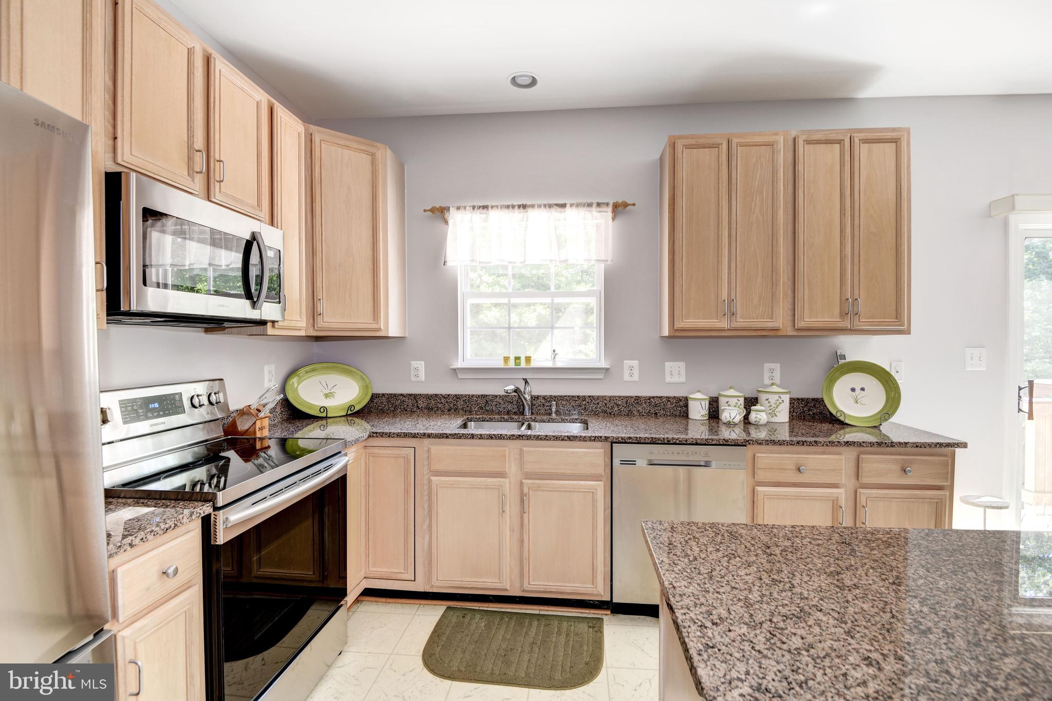 3215 Escapade Circle Riva, MD 21140 - Photo 7 of 32 Gourmet kitchen
