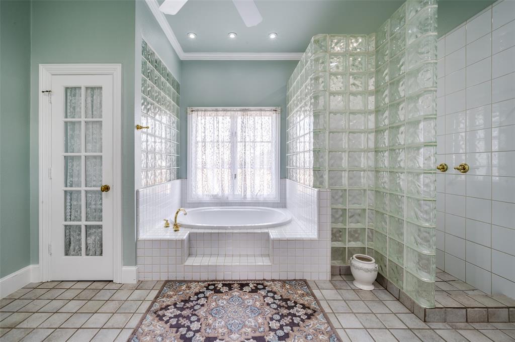 1827 Dr Sanders Road Aubrey, TX 76227 - Photo 21 of 40