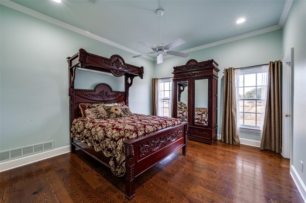 1827 Dr Sanders Road Aubrey, TX 76227 - Photo 25 of 40