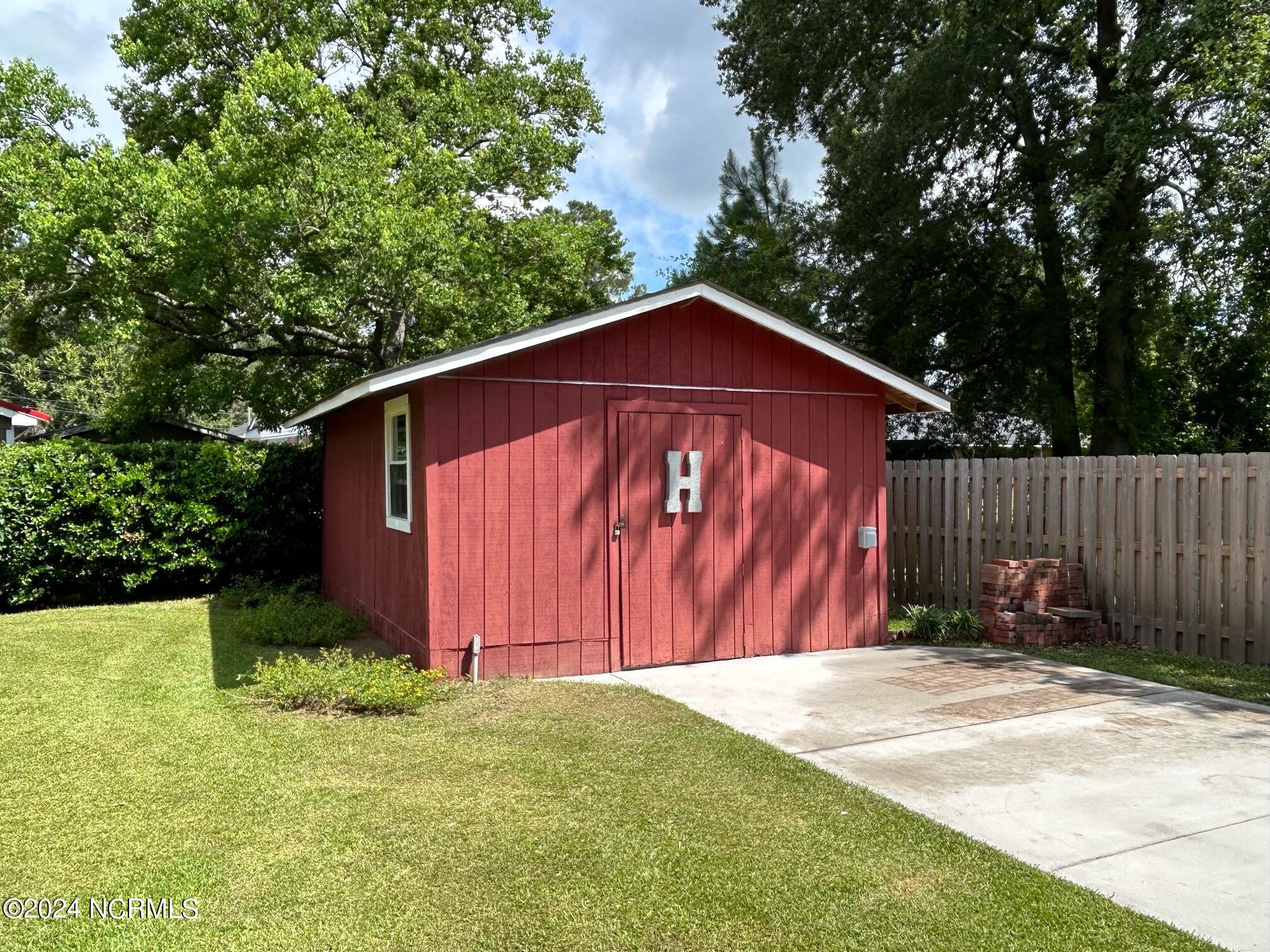 1205 Ruffin Terrace Kinston, NC 28504 - Photo 9 of 45 image6