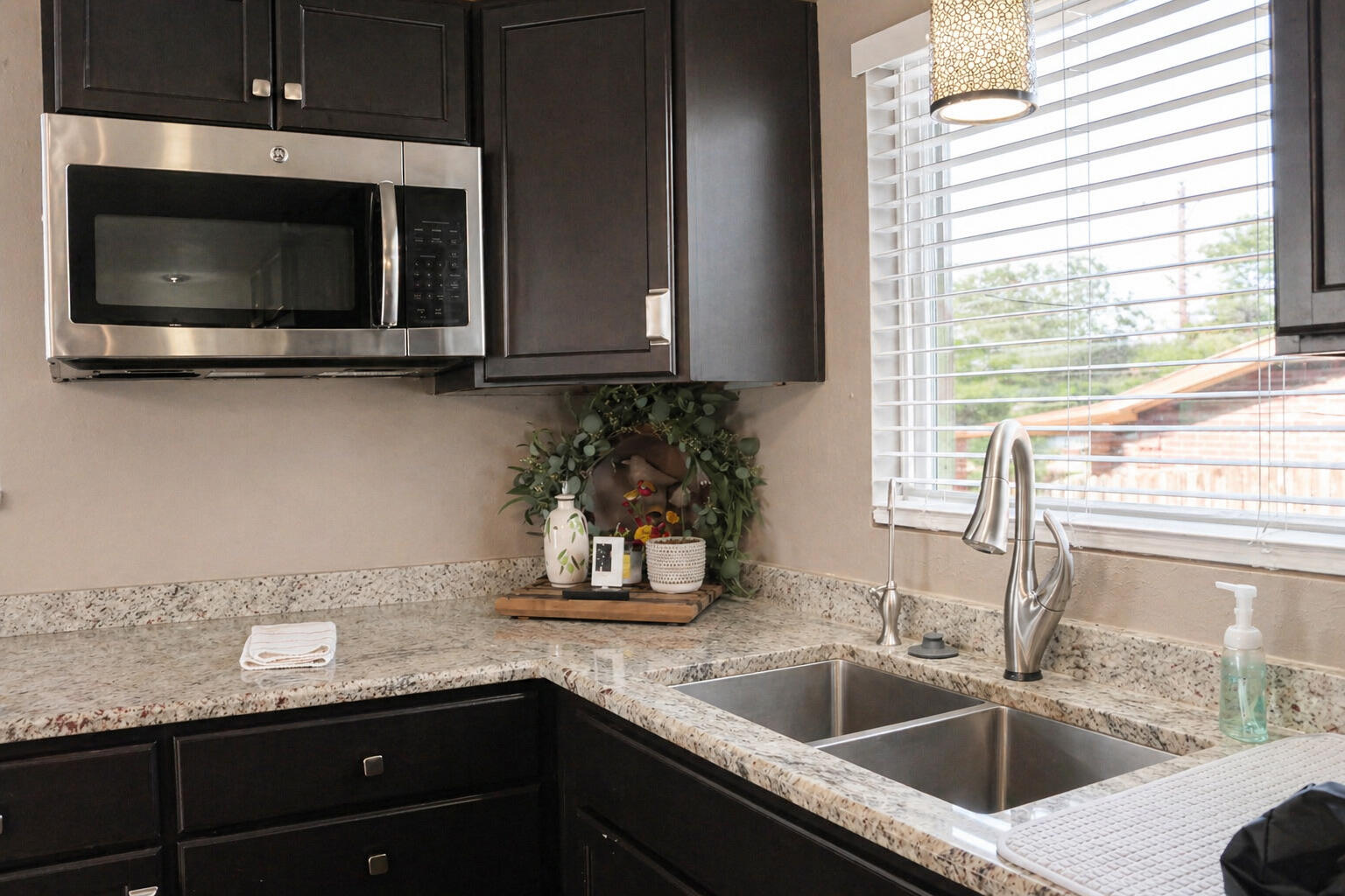 21 Comanche Drive Lubbock, TX 79404 - Photo 16 of 28 Photo Apr 29 2026, 9 40 28 PM