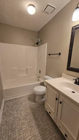 $2,300 | 1308 Starling Road, Hanahan, SC 29410